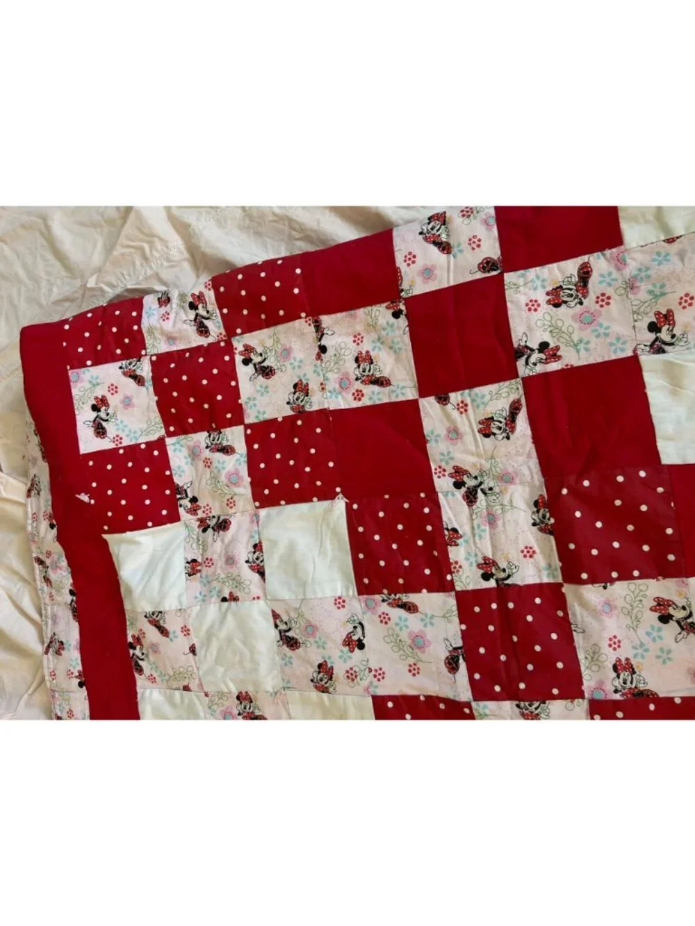 Handmade Minnie Mouse Quilt 46